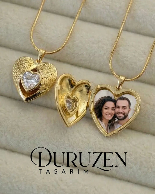 Kişiye Özel Fotoğraflı Kapaklı Taşlı Kalp Kolye