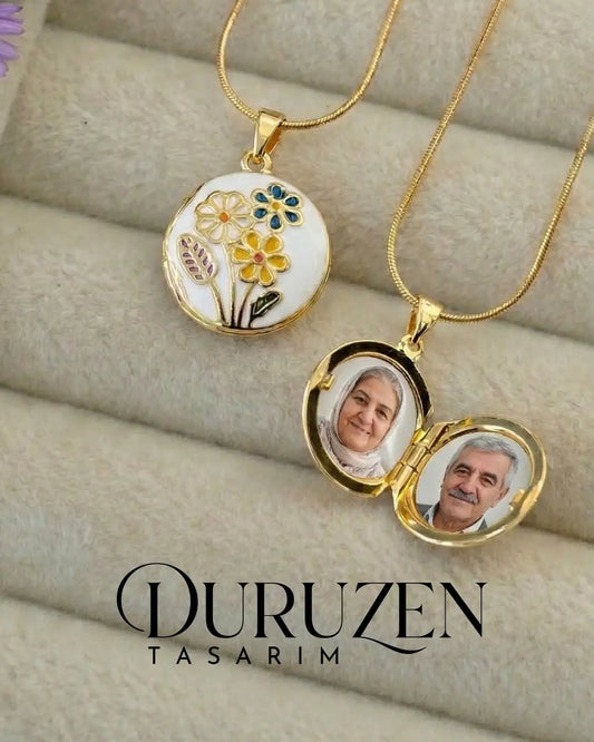 Kişiye Özel İçi Fotoğraflı Çiçek Desenli Kapaklı Kolye No:11