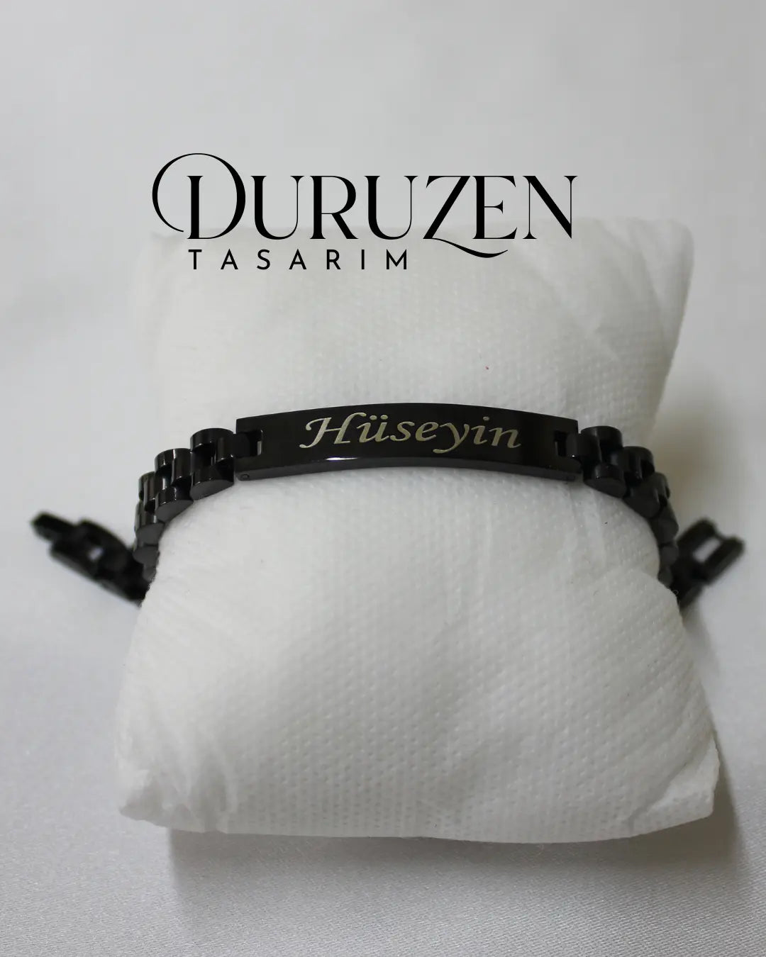 Kişiye Özel İsim Yazılı Siyah Çelik Bileklik